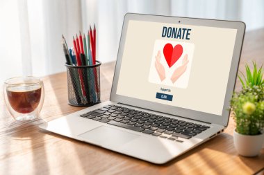 Çevrimiçi bağışta bulunma platformu insanlara internet üzerinden transfer etmeleri için modem para gönderme sistemi sunuyor