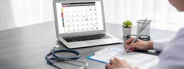 Kişisel organizatör ve çevrimiçi iş dünyası için hızlı zamanlama planlaması için bilgisayar yazılım uygulaması takvimiName