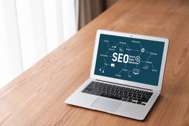 Model e-ticaret için SEO arama motoru optimizasyonu ve bilgisayar ekranında gösterilen çevrimiçi perakende işi
