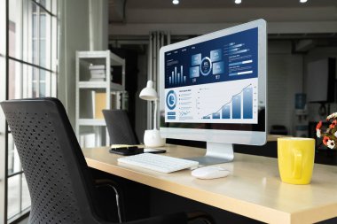 İş veri paneli, pazarlama stratejisi planlaması için iş zekası analizi sunar. Müşteri taleplerini analiz etmek ve iş dünyasının geleceğini önceden görmek için büyük veriler sunulur.