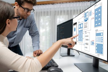 Hareketli mobil uygulama ve web sitesi için UX UI tasarım süreci. Profesyonel uygulama geliştiricisi için kablo grafiğinin yaratıcı prototipi .