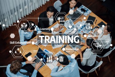 Çağdaş e-öğrenme stratejileri yoluyla beceri geliştirme ve bilgi paylaşımını ön plana çıkaran çeşitli bir grubun tepeden tırnağa görüşü. Dostluk