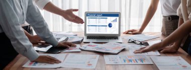 İş veri paneli, pazarlama stratejisi planlaması için iş zekası analizi sunar. Müşteri taleplerini analiz etmek ve iş dünyasının geleceğini önceden görmek için büyük veriler sunulur.