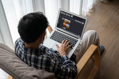 Yapay zeka teknolojisini çalıştırmak için komut mühendisi ve kullanıcı kolaylığı için üretici yapay zeka yardımcı araçları insanların yapay zeka işlevlerini teşvik ederek yapay zekayı çalıştırmalarına yardımcı olur