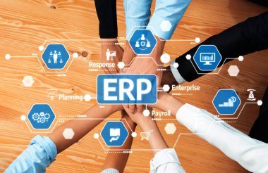 İş ortamında, çekirdek fonksiyonları vurgulayan dijital çalışma elemanlarıyla etkili ERP uygulaması için işbirliğini vurgulayan dinamik bir görsel gösteri takım çalışması. Dostluk