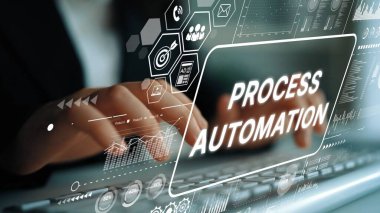 Klavyede, Süreç Otomasyonu ve Dijital Dönüşüm Kavramları Hakkında Üstüste dizili Metin ile Eller Yazımının Yakın Çekimi. Asemptotik akıllı veri analitiği.