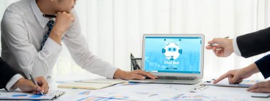 Chatbot yazılım uygulaması canlı çevrimiçi iş için otomatik olarak müşteri sorularına cevap verir