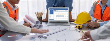 Kişisel organizatör ve çevrimiçi iş canlıları için program planlaması için bilgisayar yazılım uygulaması takvimi