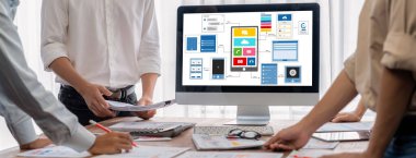Hareketli mobil uygulama ve web sitesi için UX UI tasarım süreci. Profesyonel uygulama geliştiricisi için kablo grafiğinin yaratıcı prototipi .
