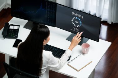 Aygıt yazılım güncellemesinin canlı sürümü için bilgisayarda güncelleme