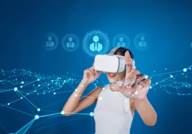 İş adamı ağ kurar, değerli bağlantılar kurar. Profesyonel ağı ve fırsatları genişletmek için etkili insanlar ağ stratejileri geliştiriyor.