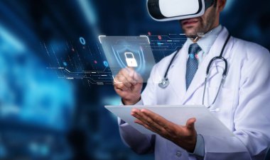 Uygulamayı geliştirmek için sanal gerçekliğe dalan bir sağlık hizmetleri uzmanı, modern bir çevrede gelişmiş hasta bakımı ve tıbbi eğitim için gelişmiş dijital araçlardan yararlanıyor. PHMT