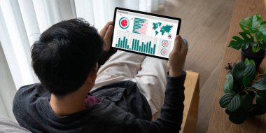 İş veri paneli pazarlama stratejisi planlaması için mod ticari zeka analizi sağlar