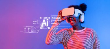 Bir insan yapay zeka teknolojisiyle sanal gerçeklik deneyiminden zevk alıyor, gelişmiş otomasyonun kesişimini gösteriyor ve kullanıcı etkileşimlerini canlı bir ortamda gösteriyor. XDMCP