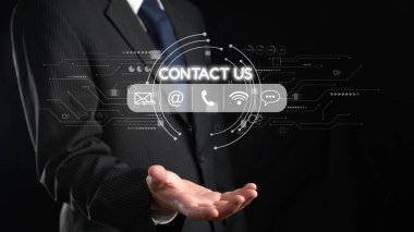 Müşteri EIDE hizmetleri için 24 saat çalışan müşteri desteği, çevrimiçi yardım masası ve çağrı merkezi müşterilere teknik bilgiler sunmaktadır