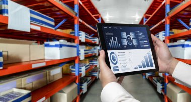 İş veri paneli, pazarlama stratejisi planlaması için iş zekası analizi sunar. Müşteri taleplerini analiz etmek ve iş dünyasının geleceğini önceden görmek için büyük veriler sunulur.