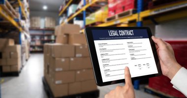 Dijital yasal sözleşme, gelecekteki iş anlaşmalarının imzalanması için gerekli koşulları ve şartları bilgisayar ekranında sunar.