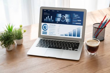 İş veri paneli, pazarlama stratejisi planlaması için iş zekası analizi sunar. Müşteri taleplerini analiz etmek ve iş dünyasının geleceğini önceden görmek için büyük veriler sunulur.