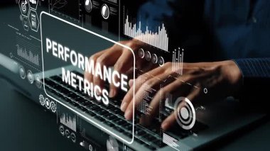 Bilgisayarda, Yenilikçi İş Ortamı 'nda Dijital Performans Ölçümleri Üzerine Dizüstü Yazan Eller. Asemptotik akıllı veri analitiği.