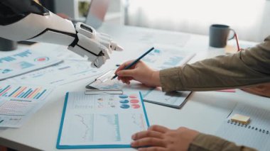 İş performansını optimize eden yapay zeka teknolojisi, stratejik planlamayı iyileştirmek ve kurumsal verimliliği artırmak. Noogenesis Yapay Zeka