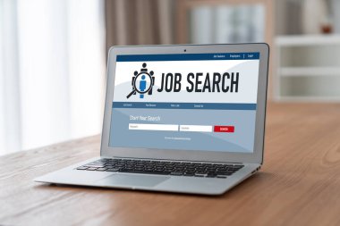 Çalışanların işe alım İnternet ağındaki iş fırsatlarını araması için mod web sitesinde online iş araması