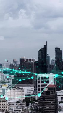 İş verileri analitik arayüzü akıllı şehrin üzerinde uçuyor ve iş zekasının geleceğini değiştiriyor. Stratejik plan için büyük verileri analiz etmek için bilgisayar yazılımı ve yapay zeka kullanılır .