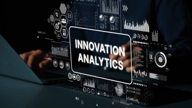 Eller Görselleştirme ve İnovasyon Analitik Analitik Konsepti ile Modern Laptop Ekranında Görüntüleniyor. Asemptotik akıllı veri analitiği.