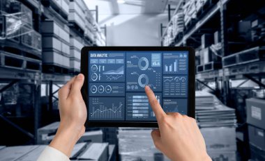 İş veri paneli, pazarlama stratejisi planlaması için iş zekası analizi sunar. Müşteri taleplerini analiz etmek ve iş dünyasının geleceğini önceden görmek için büyük veriler sunulur.