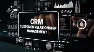 CRM Arayüzü ile Klavyede Çalışan Eller Modern Teknoloji Ortamı 'nda Müşteri İlişkileri Yönetimi Verisi ve Analizi Gösteriyor. Asemptotik akıllı veri analitiği.