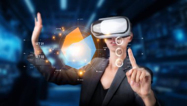 Sanal gerçeklik teknolojisiyle, finansal verileri ve temel performans göstergelerini analiz ederek modern bir çalışma alanındaki görüşleri geliştiren bir iş adamı. XDMCP