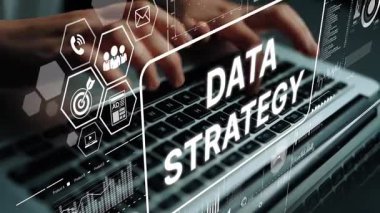 Modern İş Ortamı Analizi ve Planlamasını Temsil Eden Dizüstü Bilgisayar ve Dijital Grafiklerle Yaratıcı Veri Stratejisi Konsepti. Asemptotik akıllı veri analitiği.