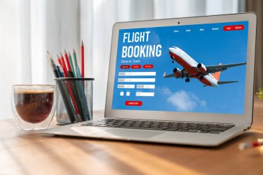 Online uçuş rezervasyon sitesi mod rezervasyon sistemi sağlar. Seyahat teknolojisi kavramı .