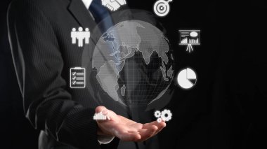 İş adamı küresel pazarlama ve finans konusunda uzmandır. Küresel pazarların karmaşıklığını, stratejileri ve pazarlama erişimini geliştirmek. Küresel finans ve pazarlama FaaS 'larında başarı