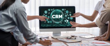 CRM işletme ve işletme için canlı bilgisayarda müşteri ilişkileri yönetim sistemi