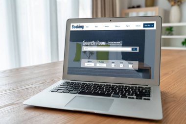Çevrimiçi otel konaklama rezervasyon sitesi mod rezervasyon sistemi sağlar. Seyahat teknolojisi kavramı .