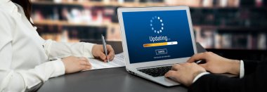 Aygıt yazılım güncellemesinin canlı sürümü için bilgisayarda güncelleme