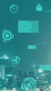 Gelecekteki bina inşaatı ve HUD hologram grafik tasarımı ile yaratıcı mühendislik projesi konsepti. İnşaat mühendisi, mimar ya da inşaat işçisi modern sivil teknoloji ile çalışıyor..