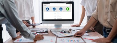 E-ticaret ve canlı çevrimiçi iş için malzeme taşıma ve teslimat izleme sistemi