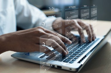 İş adamı görevleri ve yapılacak şeyleri kategorilere ayırır, gözden geçirme projesi yönetimini düzene sokar. Proje verimliliği ve başarısı için yönetilecek olan görev optimize ediliyor. FaaS