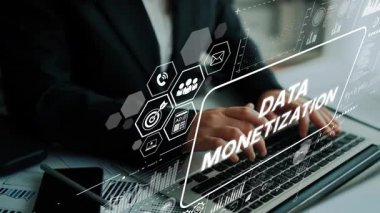 Business inessperson, Modern Ofis Ortamı 'nda Diz üstü bilgisayar ve Görsel Analiz ile Veri Paralandırma Stratejisine girdi. Asemptotik akıllı veri analitiği.