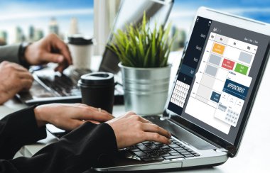 İnternet sitesindeki modish regrition için çevrimiçi aplikasyon rezervasyon takvimi