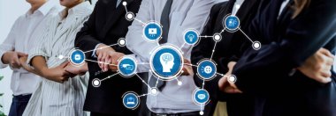 Uzmanlardan oluşan çeşitli bir ekip, modern bir iş yeri ortamında dijital ikonlar tarafından temsil edilen yapay zeka kavramlarını araştırarak dinamik bir işbirliğine girişiyor. Dostluk