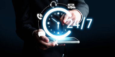 Müşteri EIDE hizmetleri için 24 saat çalışan müşteri desteği, çevrimiçi yardım masası ve çağrı merkezi müşterilere teknik bilgiler sunmaktadır