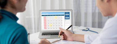 Kişisel organizatör ve çevrimiçi iş dünyası için hızlı zamanlama planlaması için bilgisayar yazılım uygulaması takvimiName