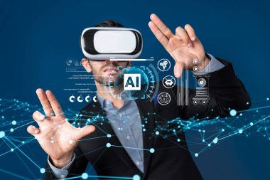 Yapay zeka mühendisliği, büyük veri ve yapay zeka makinesi kavramında yapay zeka beyin işlemcisiyle iş desteği için üretken yapay zeka kullanmayı öğrenen insan etkileşimi. Faas