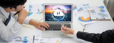 Hızlı uzak çalışma ve kişisel veri depolama için bulut hesaplama yazılımı