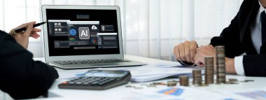 Yapay zeka teknolojisini çalıştırmak için komut mühendisi ve kullanıcı kolaylığı için üretici yapay zeka yardımcı araçları insanların yapay zeka hareketini teşvik ederek üretken yapay zeka fonksiyonları ile çalışmasına yardımcı olur