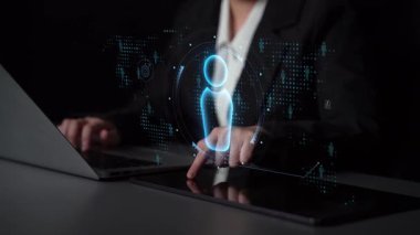 Dijital eleman alma ve çevrimiçi işe alma, sanal kafa avcılığı, akıllı adam toplama platformları, yetenek edinme çözümleri ve modern iş gücü yönetimi için dijital HR araçları. Muxer