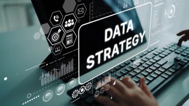 Teknoloji arayüzü ve dijital grafik ile büyüme ve analiz için yenilikçi veri stratejisi geliştiren iş adamları. Asemptotik akıllı veri analitiği.