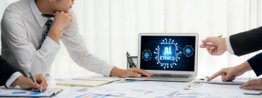 Yapay zeka etik standart hukuk ve bilgisayar ekranındaki kurallar yapay zeka etik şeffaflığının teknoloji suçunu önlediğine dair rapor sunuyor. canlı